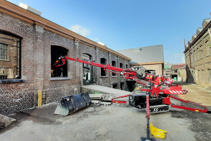 A machine SprimoInstall employees uses for renovations.